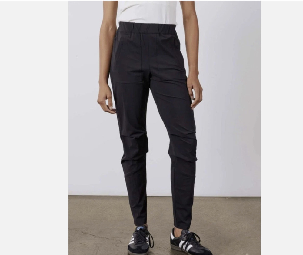 Ruti Pants Black Ruched Knee Stretch Nylon Tapered Pockets Size 2 Small / Medium